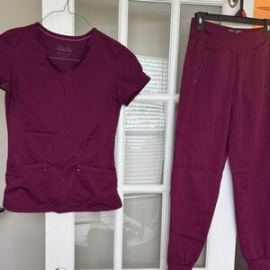 Women's Plum Jogger Set